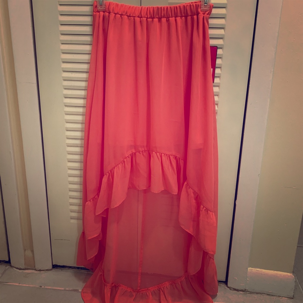 High low coral skirt